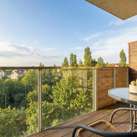 Apartmán Wyjatkowy Z Parkingiem & Balkonem Z Widokiem By Renters