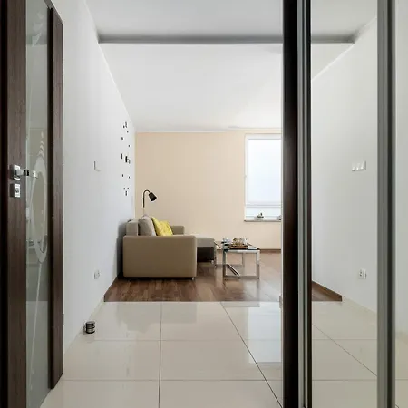 Wyjatkowy Z Parkingiem & Balkonem Z Widokiem By Renters *