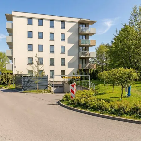 Wyjatkowy Z Parkingiem & Balkonem Z Widokiem By Renters Apartmán